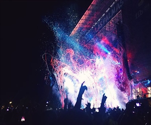 Drake Pauses Performance at Apollo Theater