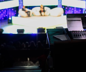 Recycled clues in game show premiere