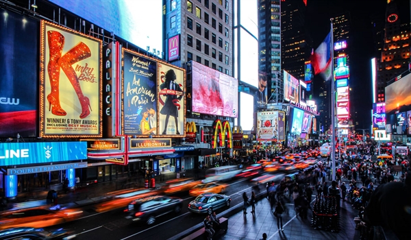 National Theatre to give away thousands of tickets