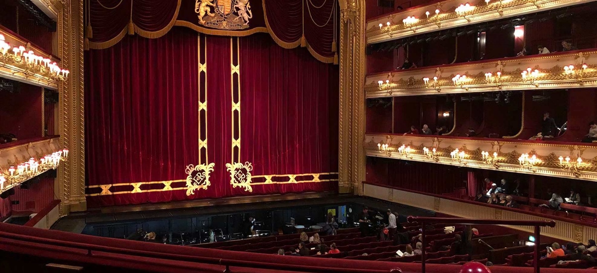 Best sopranos in the world